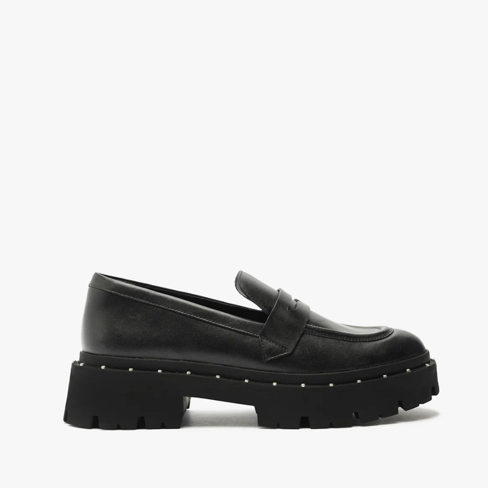 Schultz Christie loafer Sz 8.5 NEW